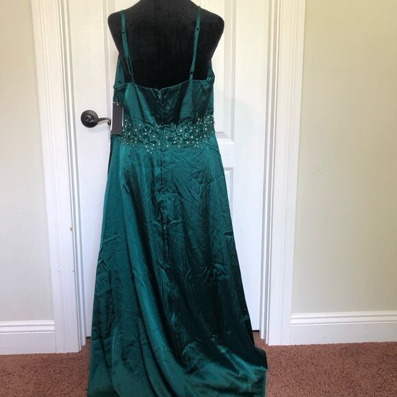 City Studio Womens Gown Size 16W Hunter‎ Green Embellished Satin Spaghetti Strap - Picture 7 of 16
